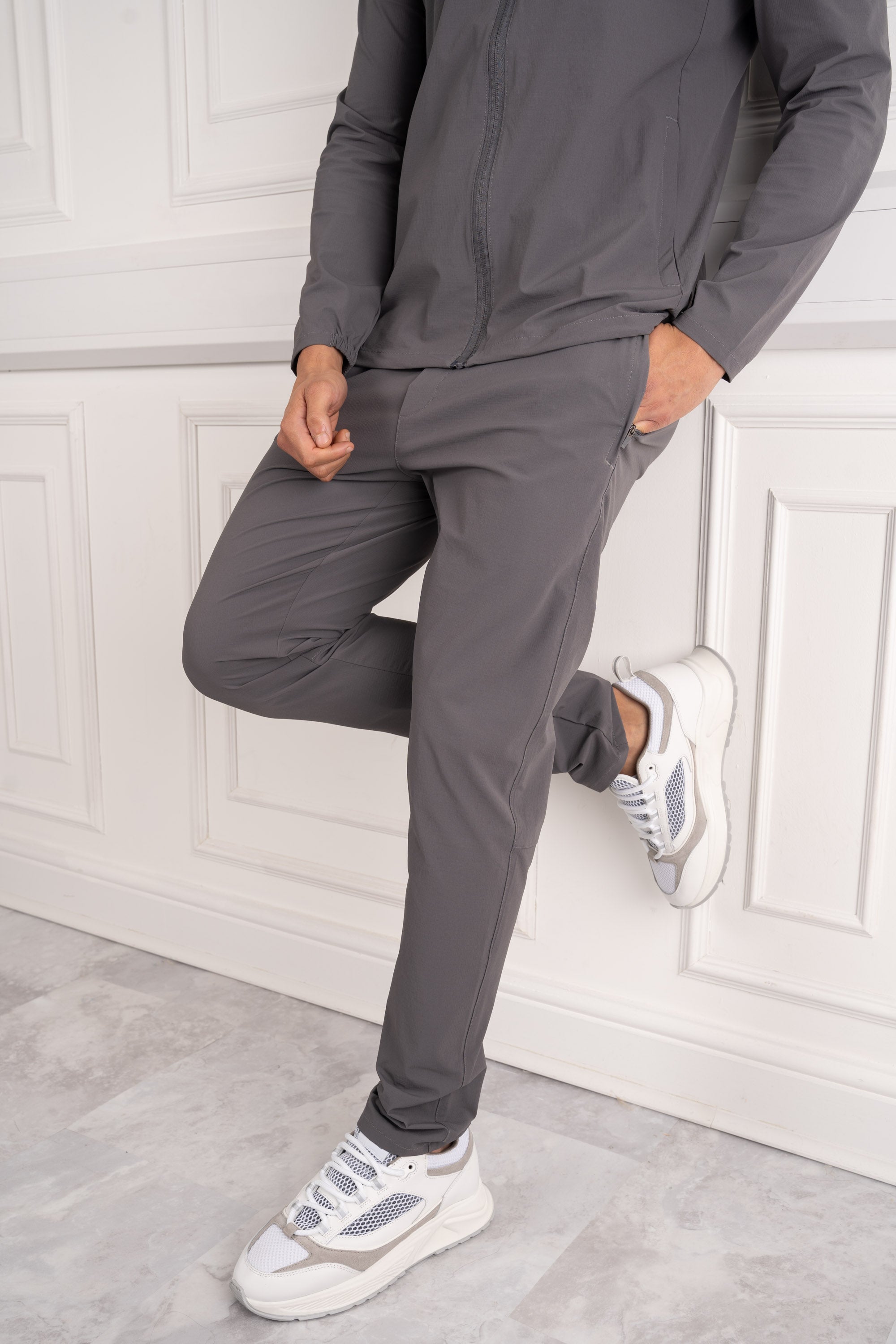 Mr. Davis | Premium Technical Pants - Charcoal