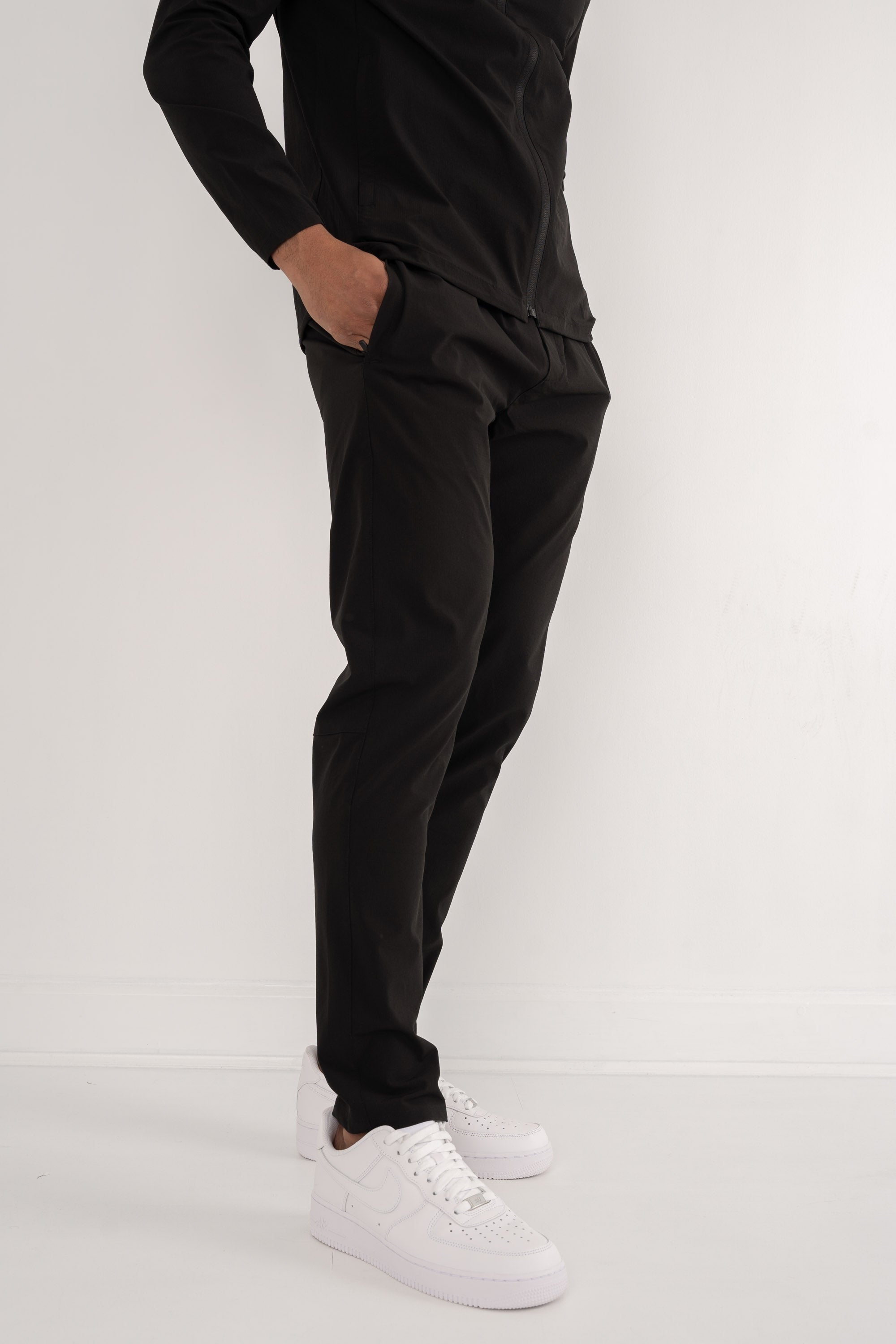 Mr. Davis | Premium Technical Pants - Black