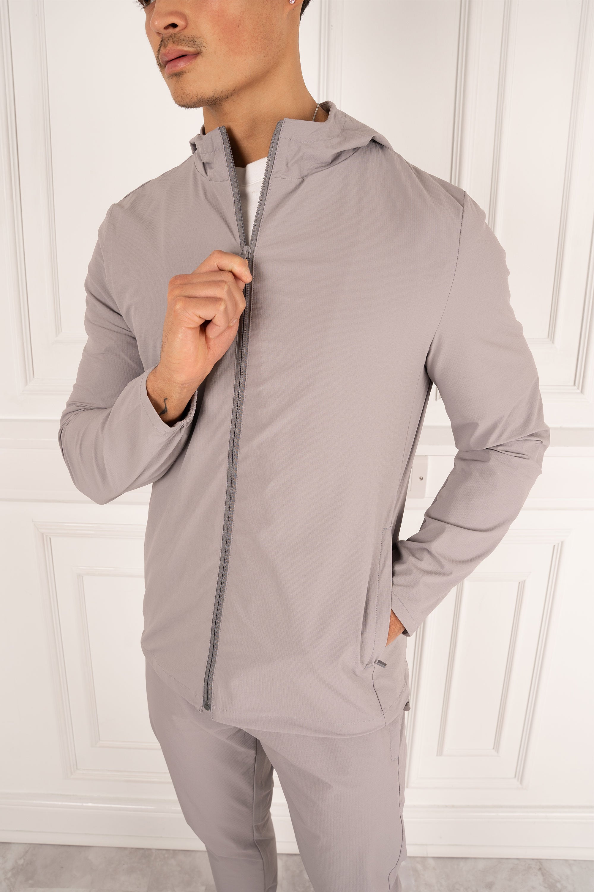 Mr. Davis | Technical Windbreaker Jacket - Grey